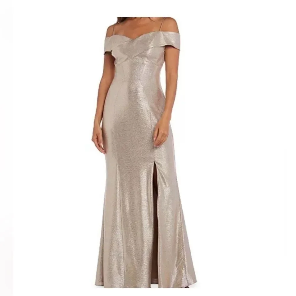Nightway Cold-Shoulder Foil Gown -
Champagne/Gold new size 8 women’s dress - Picture 2 of 14